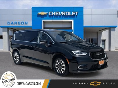 Used 2023 Chrysler Pacifica Touring-L