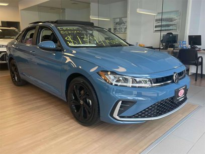 New 2025 Volkswagen Jetta SE