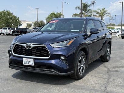 Used 2021 Toyota Highlander XLE