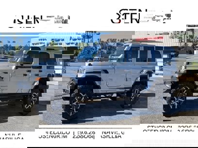 New 2024 Jeep Wrangler Unlimited Sahara w/ Technology Group
