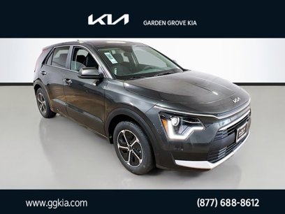 New 2025 Kia Niro LX