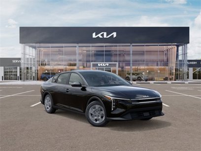 New 2025 Kia K4 LX