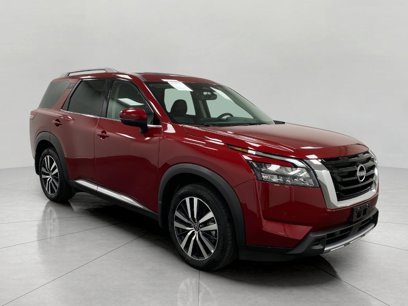 Used 2025 Nissan Pathfinder Platinum w/ Cargo Package