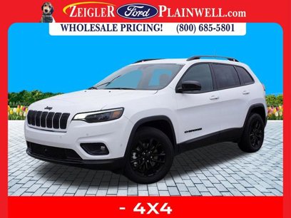 Used 2023 Jeep Cherokee Altitude Lux