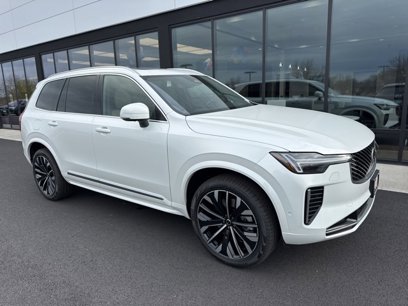 New 2025 Volvo XC90 T8 Plus