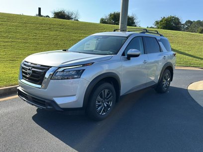 New 2025 Nissan Pathfinder SV