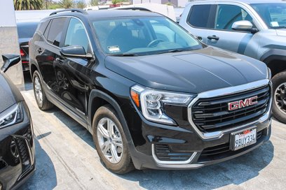 Used 2022 GMC Terrain SLE w/ Driver Convenience Package