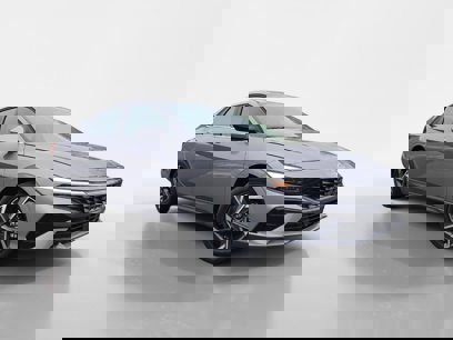 New 2025 Hyundai Elantra Limited