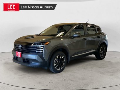 New 2025 Nissan Kicks SV