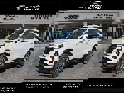 New 2025 Cadillac XT4 Premium Luxury
