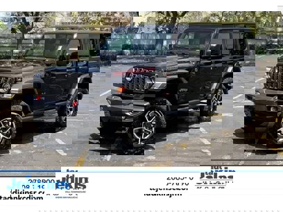 New 2025 Jeep Wrangler Unlimited Rubicon w/ Technology Group