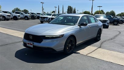 New 2025 Honda Accord SE