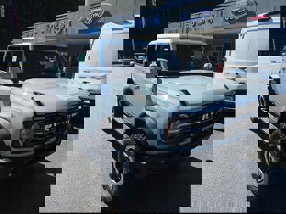 New 2024 Ford Bronco Outer Banks w/ Sasquatch Package