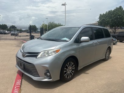 Used 2019 Toyota Sienna XLE
