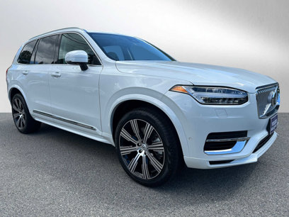 New 2024 Volvo XC90 T8 Plus w/ Protection Package Premier