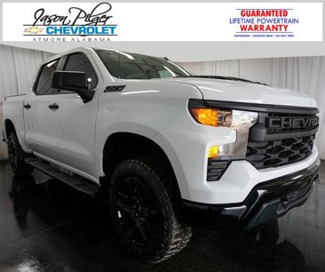 New 2025 Chevrolet Silverado 1500 Custom Trail Boss w/ Dark Appearance Package