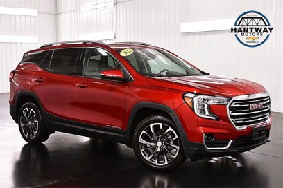 Used 2022 GMC Terrain SLT w/ Infotainment Package II