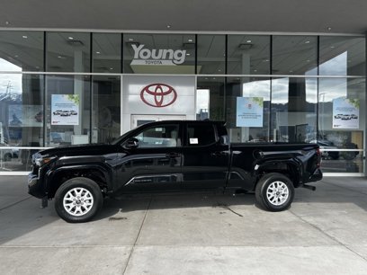 New 2025 Toyota Tacoma SR5