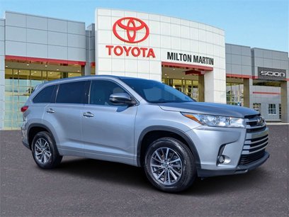 Used 2017 Toyota Highlander XLE
