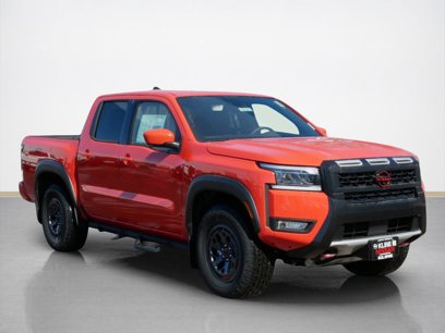 New 2025 Nissan Frontier PRO-4X w/ Pro Convenience Package