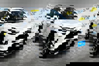 Used 2023 Toyota RAV4 SE