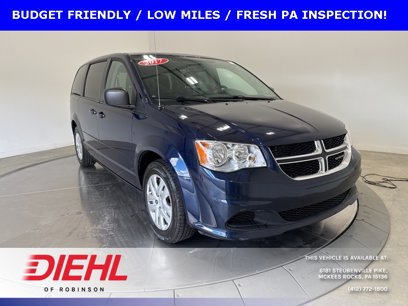 Used 2017 Dodge Grand Caravan SE w/ UConnect Hands-Free Group