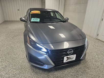 Used 2023 Nissan Altima 2.5 SV