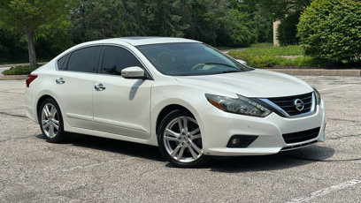 Used 2017 Nissan Altima 3.5 SL w/ 3.5SL Technology Package