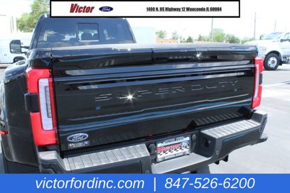New 2025 Ford F450 Platinum w/ FX4 Off-Road Package