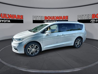 Used 2021 Chrysler Pacifica Pinnacle