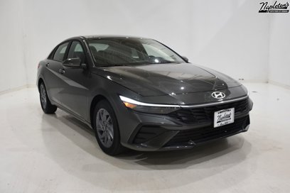 New 2025 Hyundai Elantra Blue