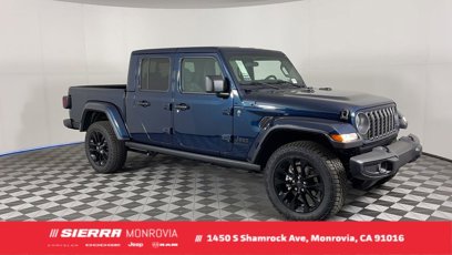 New 2025 Jeep Gladiator Sport