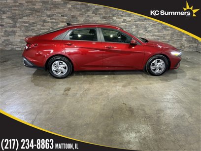 New 2025 Hyundai Elantra SE