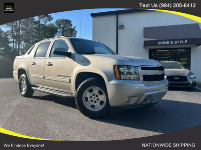 Used 2009 Chevrolet Avalanche LT