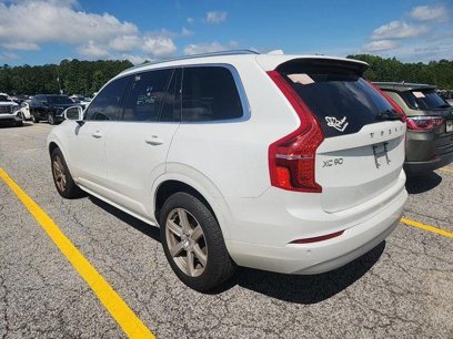 Used 2022 Volvo XC90 T5 Momentum