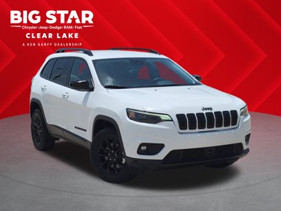 Used 2023 Jeep Cherokee Altitude Lux