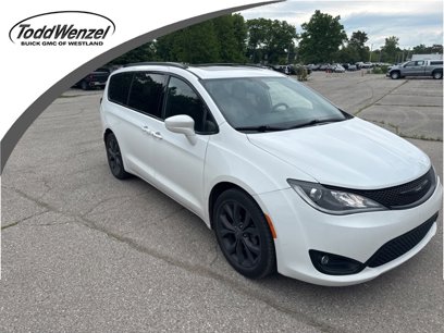 Used 2018 Chrysler Pacifica Touring-L Plus w/ S Appearance Package
