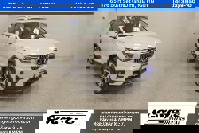 Certified 2025 Volvo XC40 B5 Plus