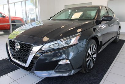 Used 2021 Nissan Altima 2.5 SV