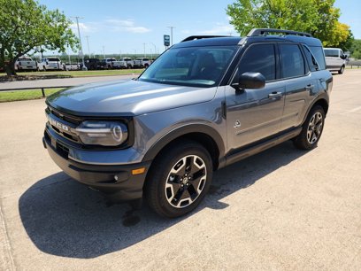 New 2024 Ford Bronco Sport Outer Banks w/ Tech Package