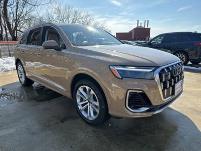 Certified 2025 Audi Q7 2.0T Premium w/ Convenience Package