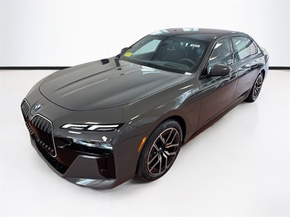 New 2025 BMW 740i xDrive