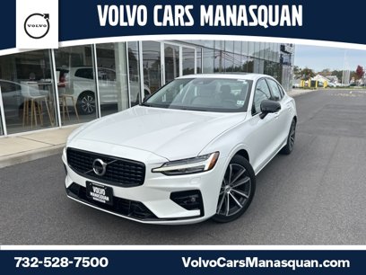 Certified 2022 Volvo S60 B5 Momentum w/ Advanced Package