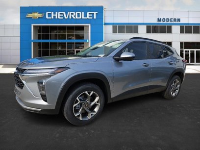 New 2025 Chevrolet Trax LT w/ Driver Confidence Package