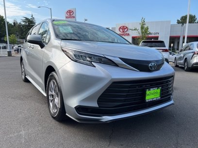 Used 2023 Toyota Sienna LE