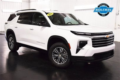 New 2025 Chevrolet Traverse LT w/ Driver Confidence Package