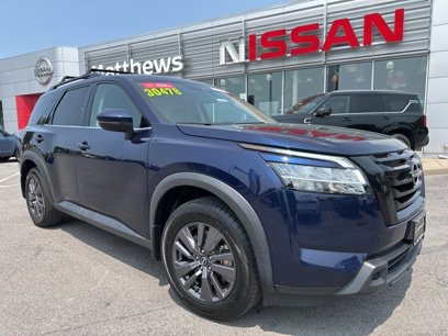 Certified 2022 Nissan Pathfinder SV w/ SV Black Package