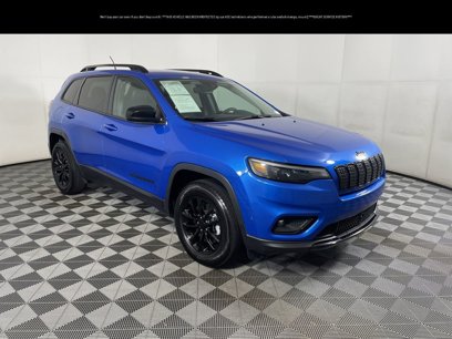 Used 2023 Jeep Cherokee Altitude Lux