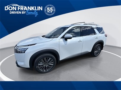 New 2025 Nissan Pathfinder SL w/ SL Premium Package