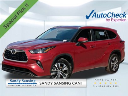 Used 2023 Toyota Highlander XLE